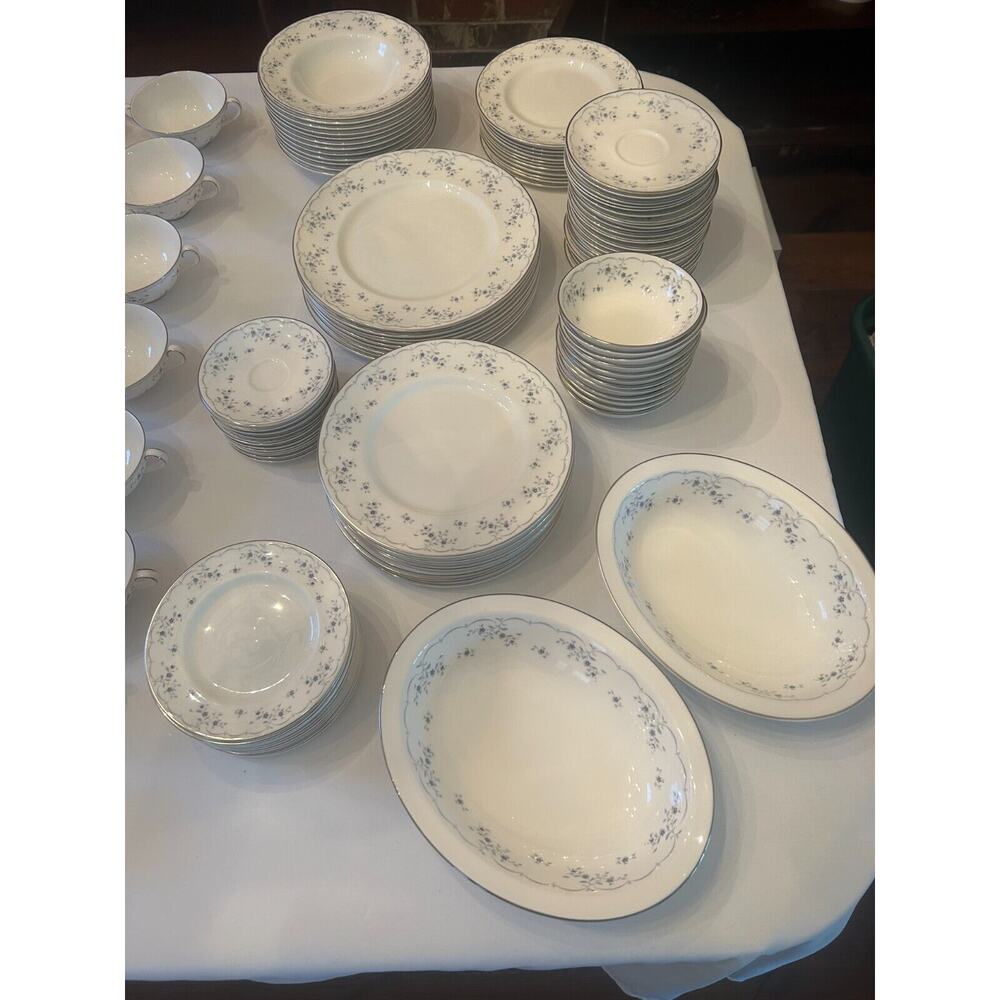 Royal Doulton China Floral Platinum Band Cotillion H4962 Oval Vegetatble Bowl - Picture 3 of 5